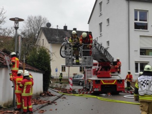 Einsatz Markt Schwaben B3 20210420